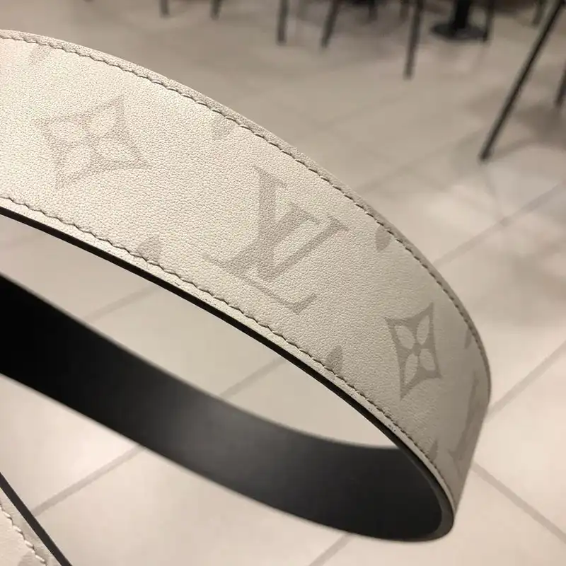 LV s Belte 19xf0020