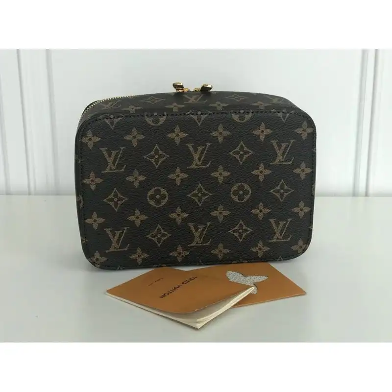 LV Bags 205fy0011