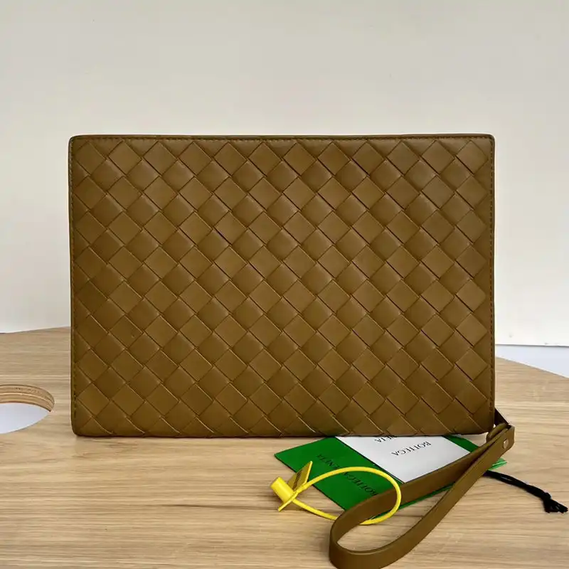 Bottega Veneta Bag 2209SF0019