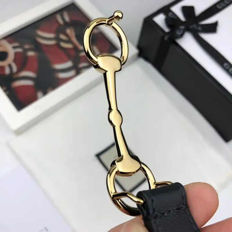 G*u*i s belts 19bl0027