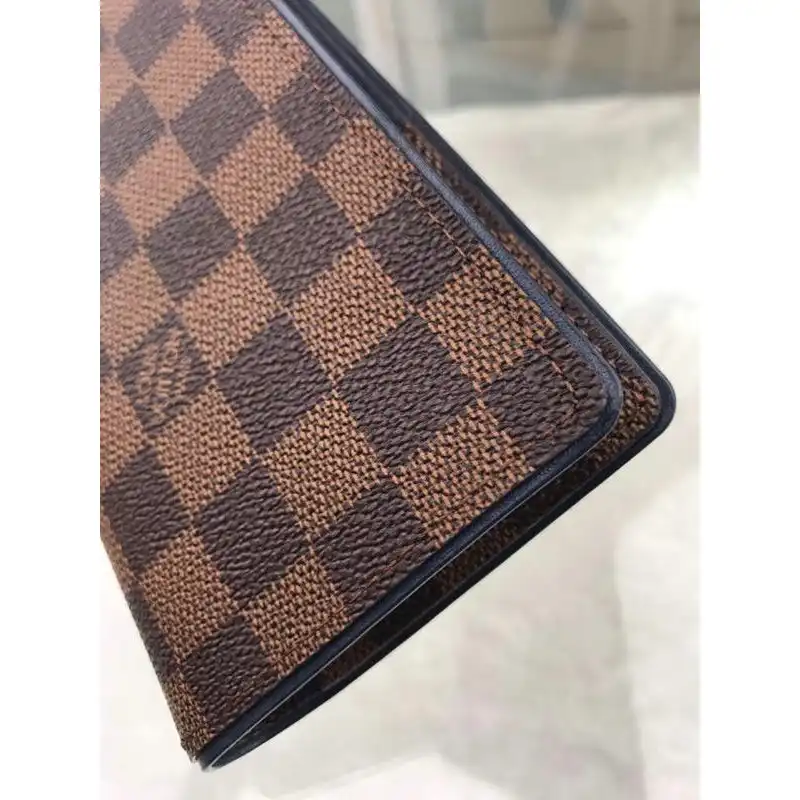 LV Bags 19T1L0533