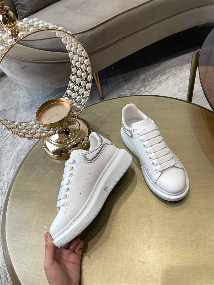 Alexander McQueen Oversized Unisex 2587