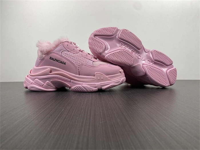 BLCG Triple S Fake Fur Pink 668562 W3CQ5 Versatile 4438
