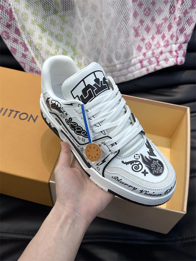 Lv Trainer Sneaker Fashionable 2063