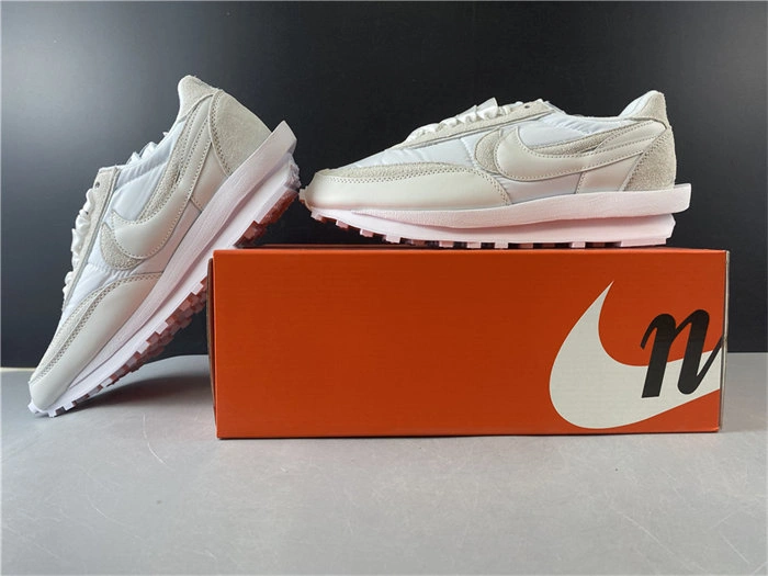 Sophisticated Nike LD Waffle sacai White Nylon BV0073- 5242
